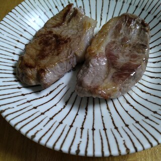 ラム肉のマリネ焼き